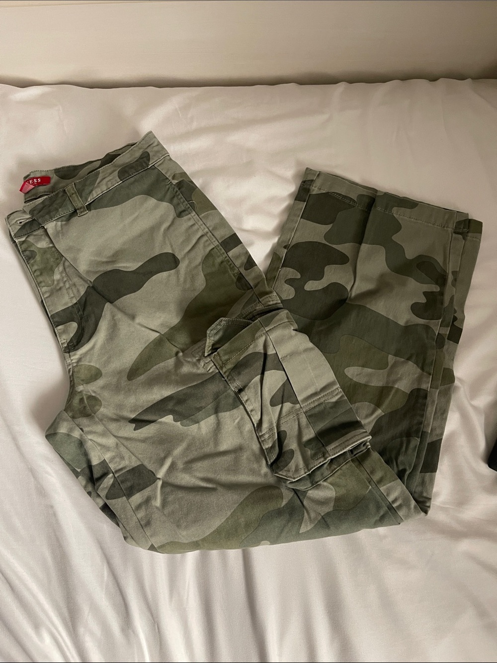 Guess Women's Camo Cargo Pants - Olive & Dark Green